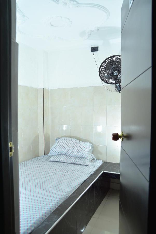קאלי Apartahotel Juane'S מראה חיצוני תמונה