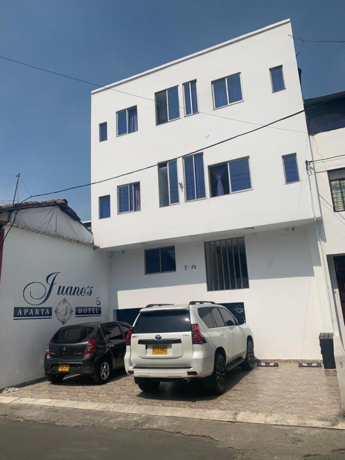 קאלי Apartahotel Juane'S מראה חיצוני תמונה